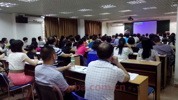中山大学时代华商人力资源总监九班首次课程分享：《员工关系管理与劳动法事务》