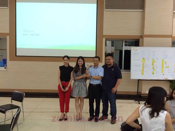 中山大学工商管理高级研修班时代华商营销总监联盟“互联网时代下营销人才的甄选和培养”跨班级主题研讨会系列报道。