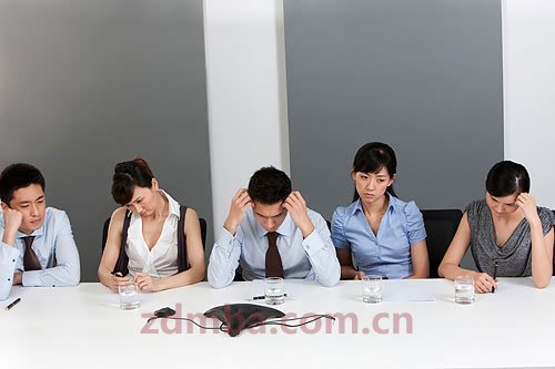 帮助中层管理者消除转型焦虑的四个方法。