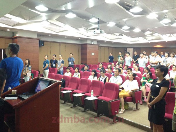 美丽的邂逅，从今天开始——中山大学时代华商经理55班大家庭首聚报道。