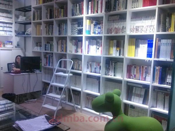 中山大学时代华商经理53班访谈第九站：走进彭艺飞同学与天橙中国