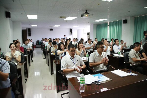 中山大学时代华商经理55班开学典礼及拓展训练回顾：经理55，今生鼓舞。