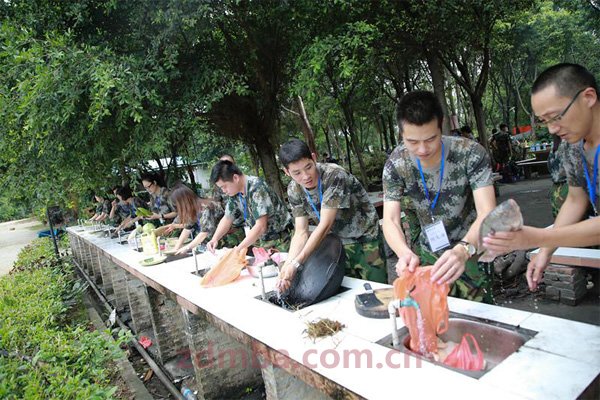 中山大学时代华商经理55班开学典礼及拓展训练回顾：经理55，今生鼓舞。