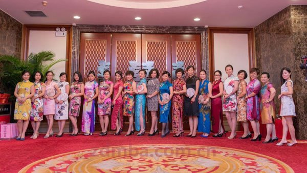 时光不老•我们不散：时代华商幸福女子学堂2014年结业典礼