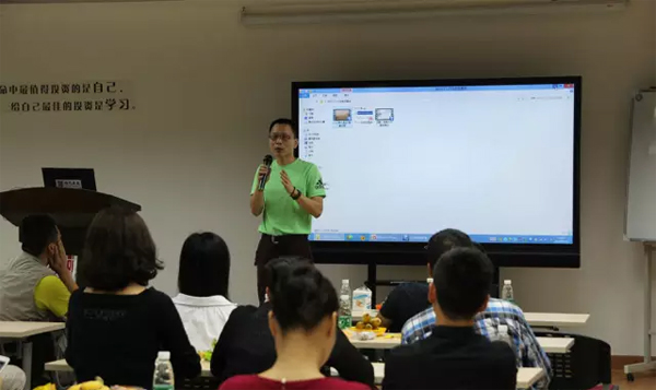 2015年的工商大道中国经营者戈壁远征，中山大学时代华商代表队首次出征就勇夺第一，实力不可阻挡。2016年征2之旅即将开启，在华商MBA同学会的牵头下，华商征2新老戈友见面会于11月11日走起！