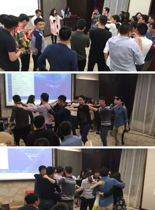 新年团拜闹新春·金猴献礼笑丰年——中山大学时代华商经理60班新春团拜晚宴。