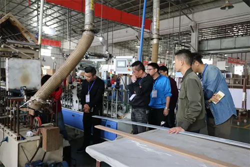 时代华商生产总监班移动课堂——走进广东劳卡家具学习"现场问题分析与解决"