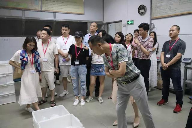 企业走访 | 总裁们边玩边学，走进Nike在大陆的第一家签约工厂