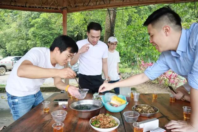 企业走访 | 总裁们边玩边学，走进Nike在大陆的第一家签约工厂