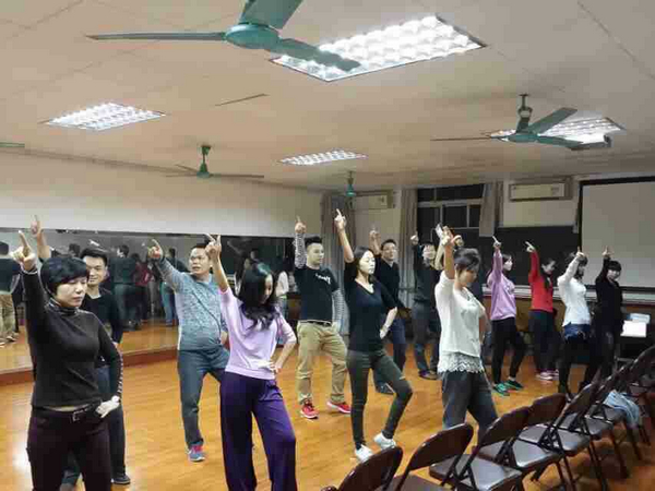 中山大学博学工商管理高级研修班同学会第八届年会各班排练剪影